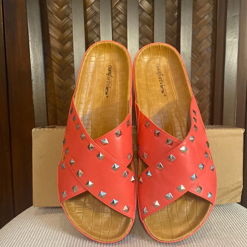 COMFORTVIEW - Gia Studded Sandal Coral 11M NIB